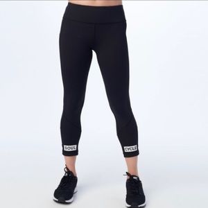 SoulCycle x Lululemon Black Pace Rival Crop Leggings Size 4